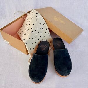 Charlotte Stone Navy Blue Suede Clogs Size 7